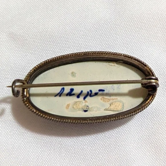 Vintage Delft Holland Windmill Ceramic Pin - Picture 3 of 3